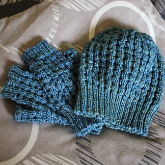 Waffle Hat and Mitts in Tosh DK